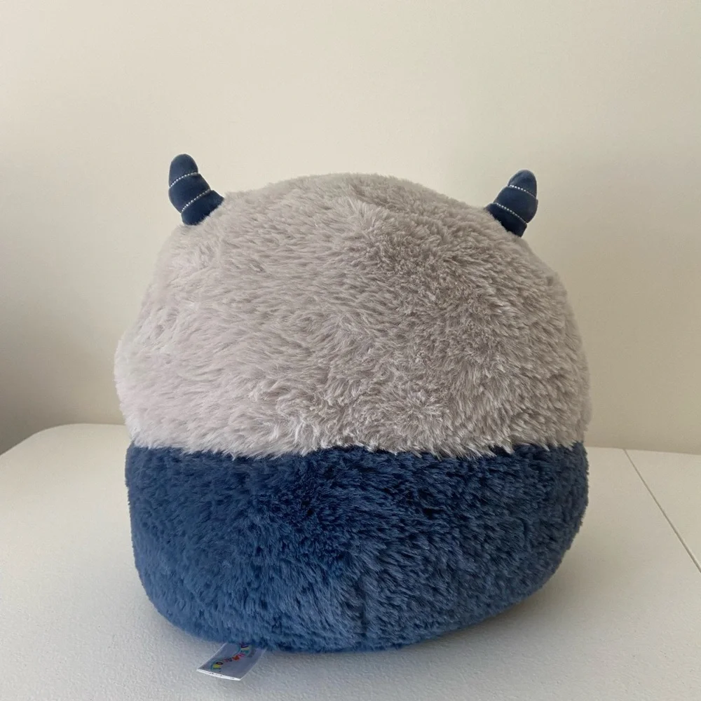 NWOT | Horace the Yeti Fuzzamallow 12 inch‎ Squishmallow plush